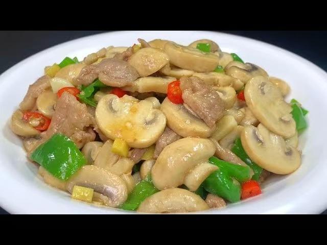 D17. Stir Fried Beef and Mushroom - 牛肉炒磨菇