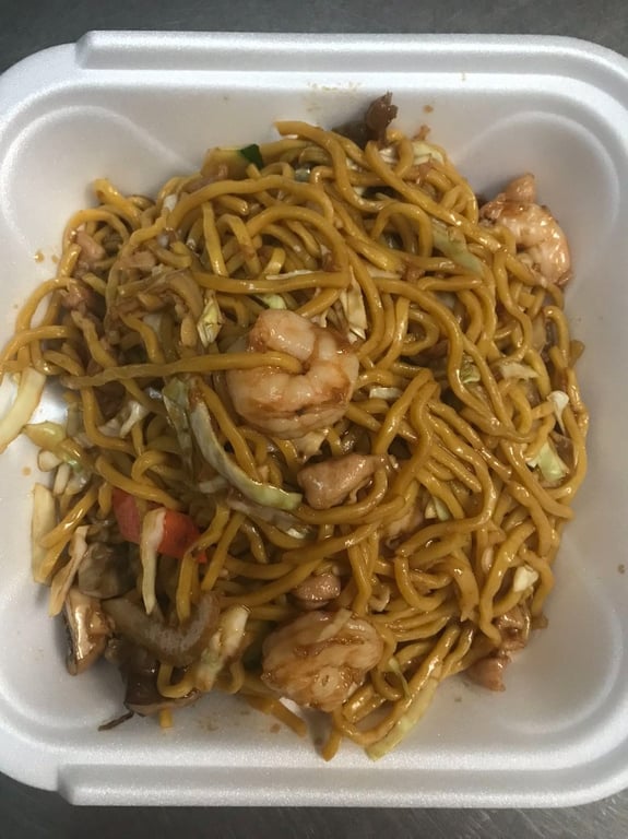 LM6. House Lo Mein 本楼捞面