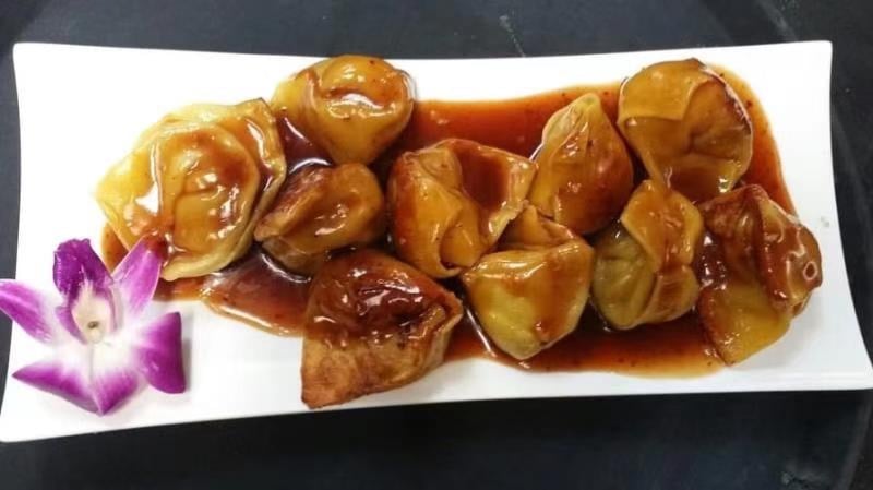 13. Pan Fried Wonton w. Garlic Sauce