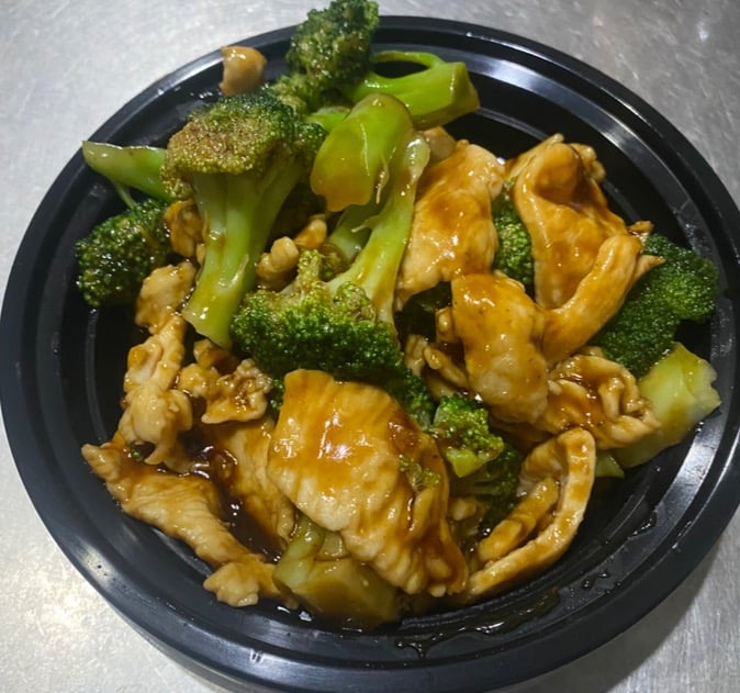 89. Chicken w. Fresh Broccoli