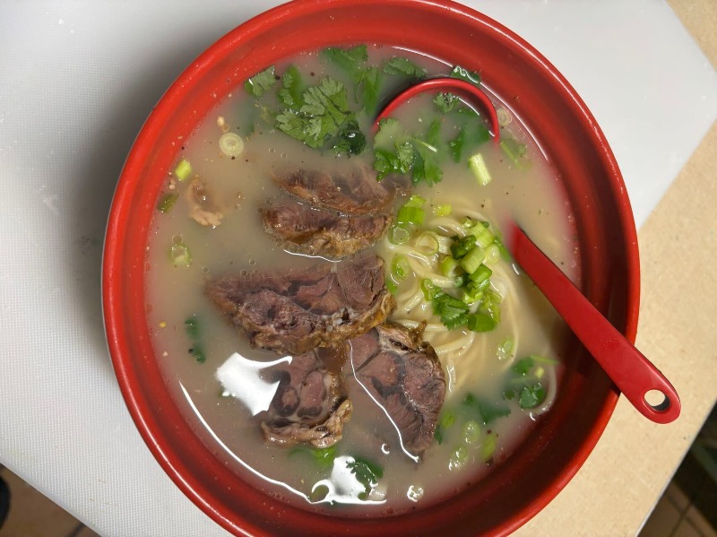 Clear Beef Soup 清汤牛