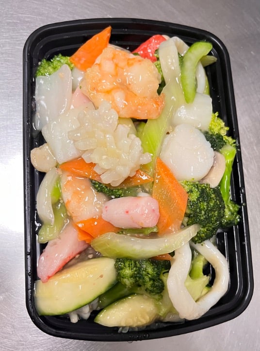 S13. Seafood Delight