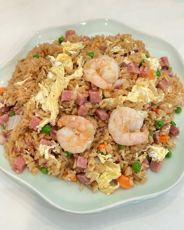 F13. 扬州炒饭 Yangzhou Fried Rice