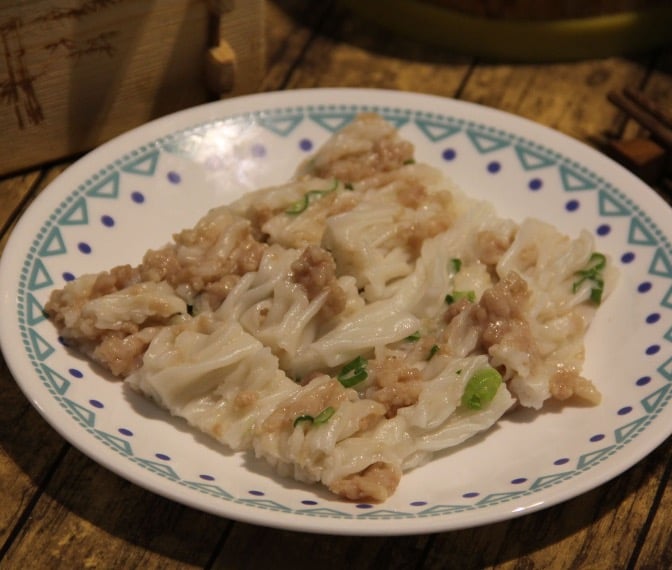 1. Pork Rice Crepe 猪肉肠