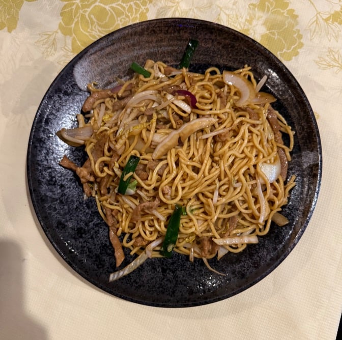 96. Lo Mein w. Beef