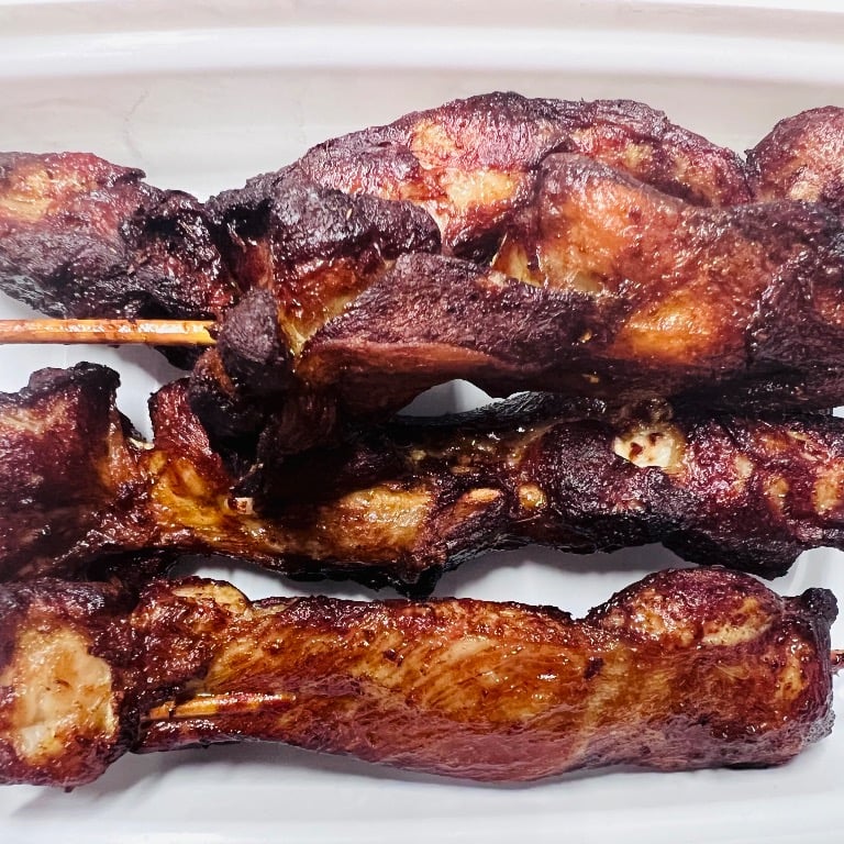 A10. 鸡串<br>Chicken on a Skewer (4 pcs)