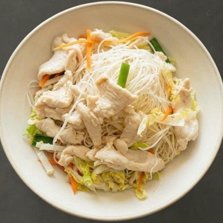 31. 鸡炒米粉 <br>Chicken Chow Mai Fun