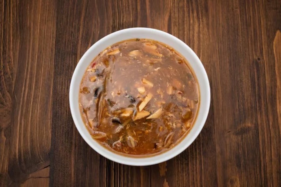 酸辣汤 18. Hot & Sour Soup