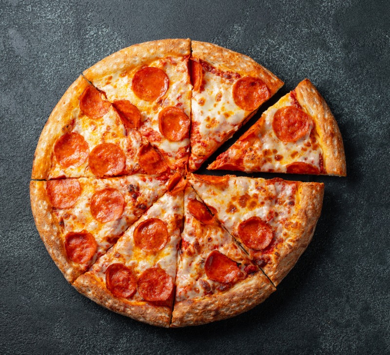 Medium 12" Pizza Image