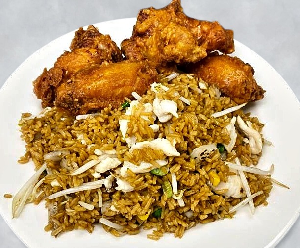 Chicken Fried Rice + 4 Wings