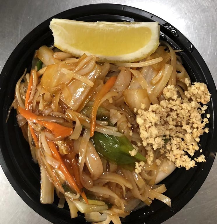 41. 虾泰面 Pad Thai Noodles w. Shrimp