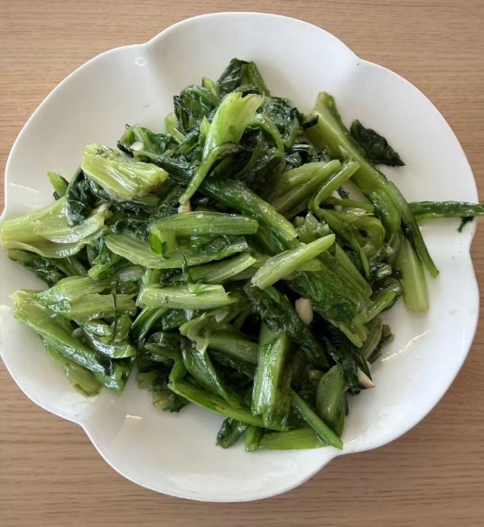 A Choy w. Garlic