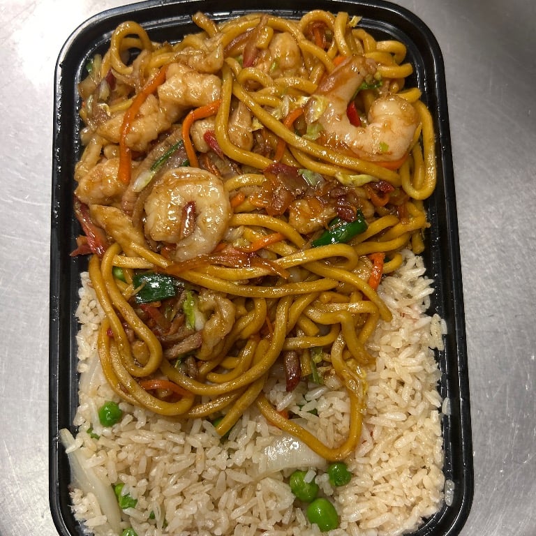 C 本楼捞面<br>C36. House Special Lo Mein