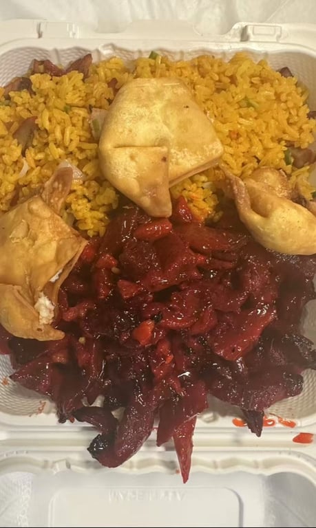 4C. Boneless Spare Ribs & Grab Rangoons (3)