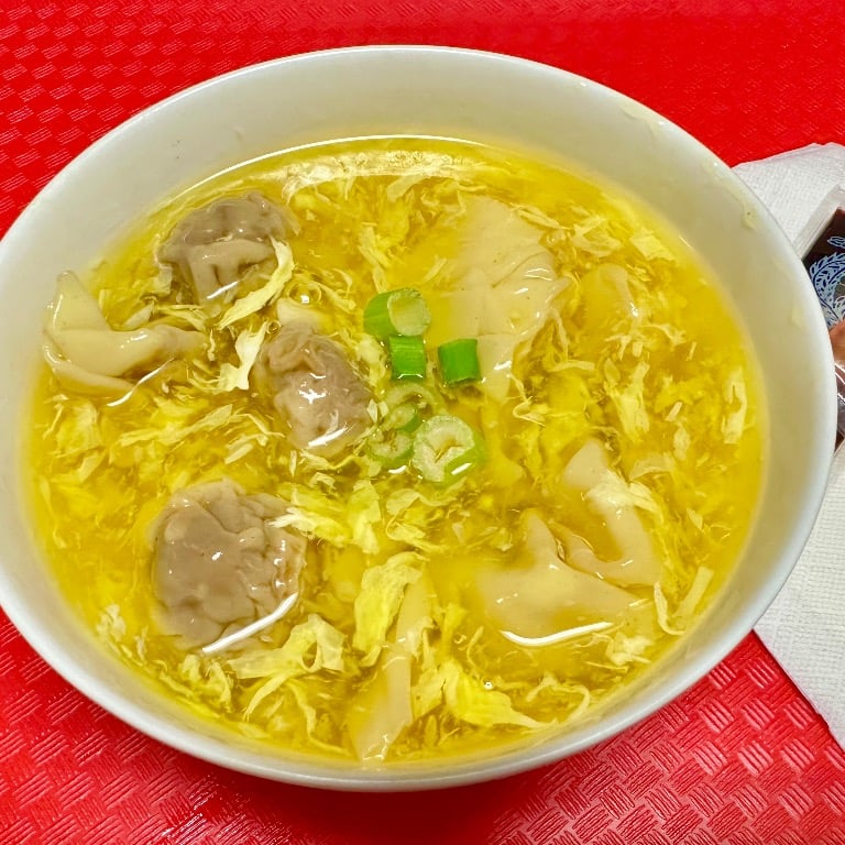 4. Wonton Egg Drop Soup 云吞蛋花汤