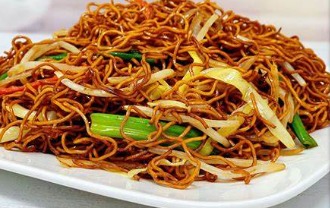 90A. HK Crispy Fried Noodle 豉油皇炒面