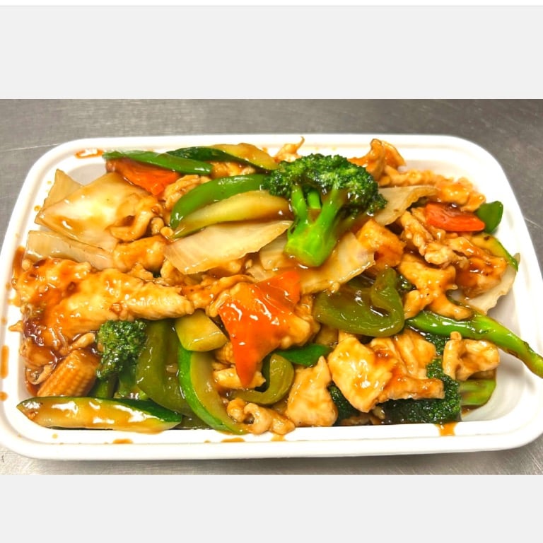 84. Sliced Chicken Hunan Style