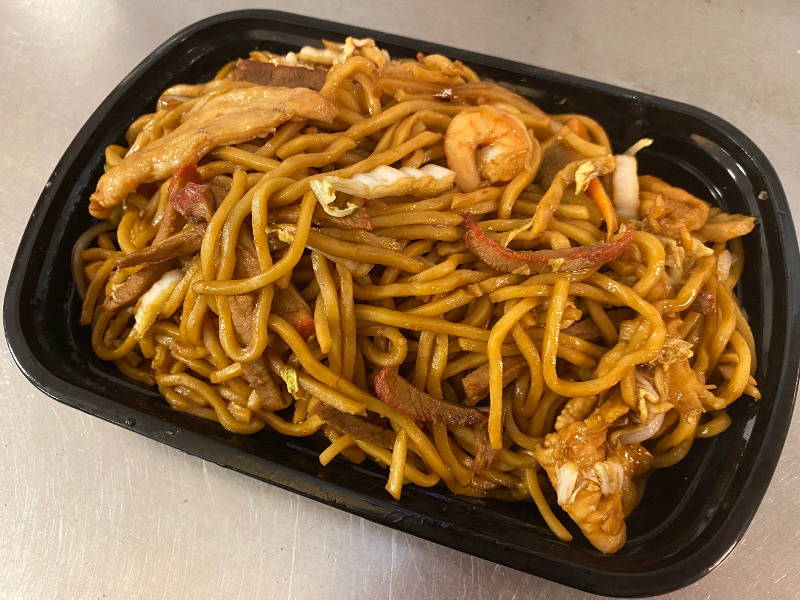 31. House Special Lo Mein