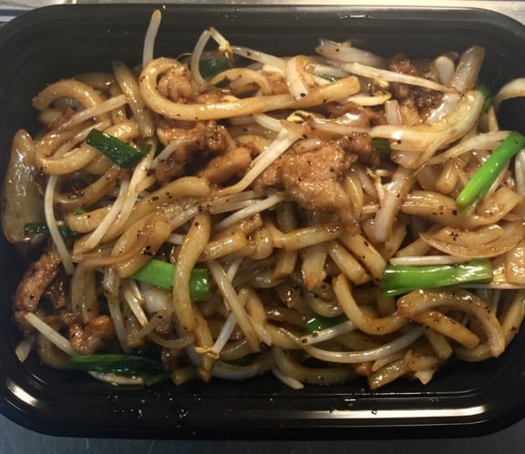 Black Pepper Pork Udon 黑椒猪肉乌冬