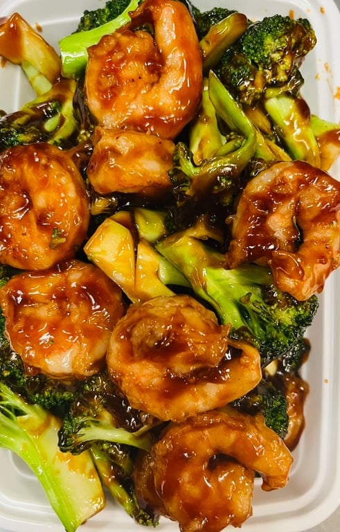L27. Shrimp with Broccoli