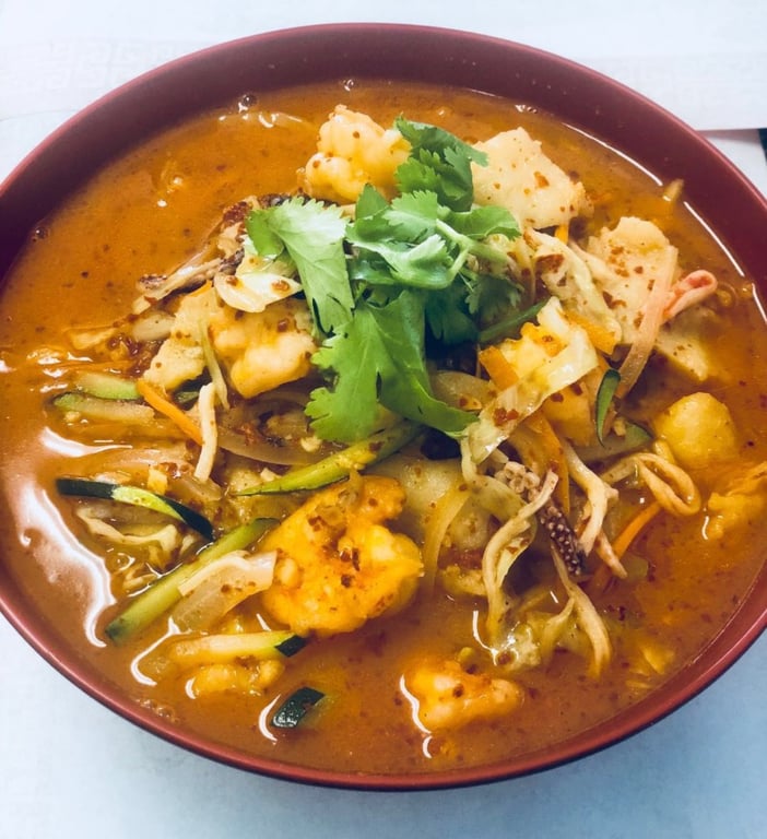21. 三鲜炒马面 Seafood Noodle Soup