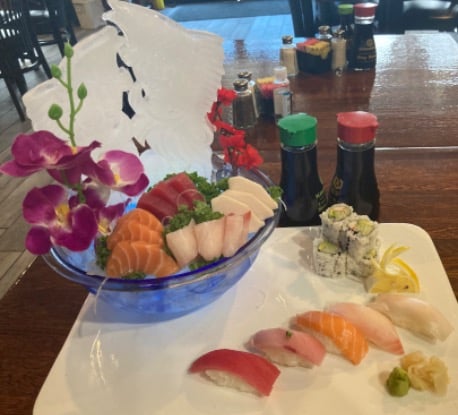 D 9. Sushi Sashimi Combo