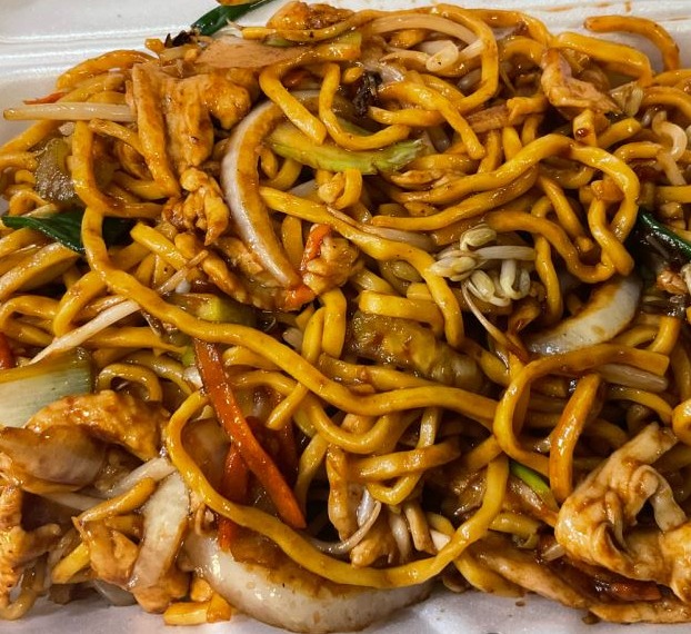 LN22. Chicken Lo Mein 鸡捞面