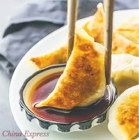 Fried Dumpling (8)锅贴