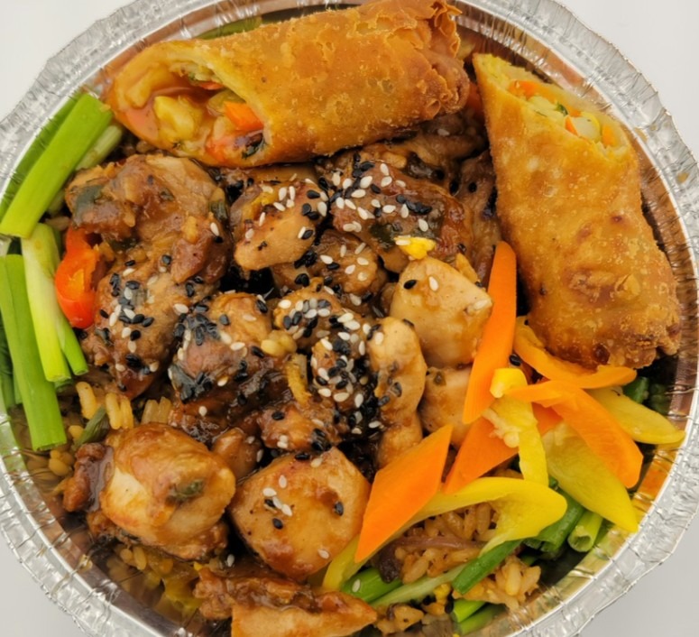 Chicken Fried Rice w/ Vegetable Egg Roll