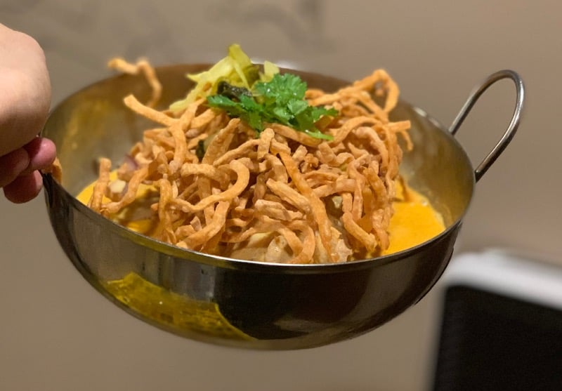 T8. Chicken Curry Noodle (Kao Soy) Image