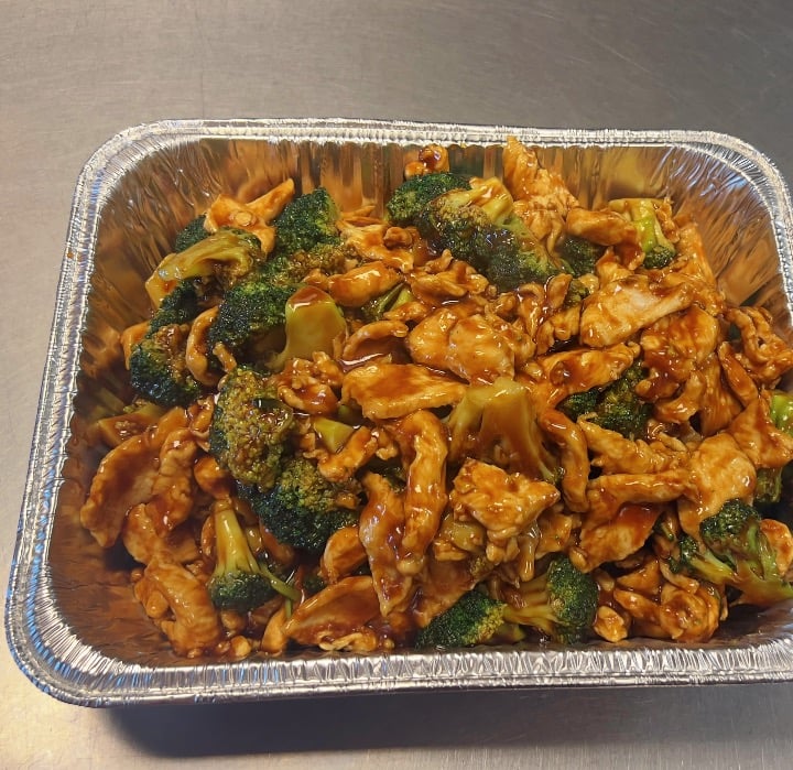 1. Chicken w. Broccoli Party Tray  芥兰鸡派对盘