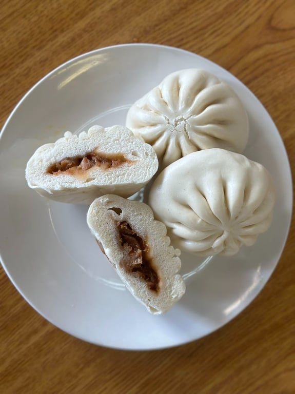 Steam Pork Buns (4)