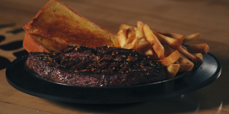 8 oz. Sirloin with Fries and Toast Image