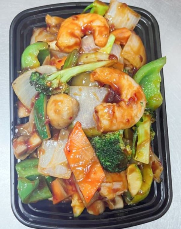 C32. Shrimp w. Garlic Sauce