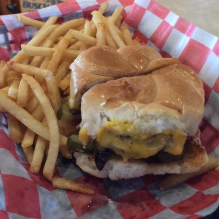 Twin City Cheeseburger* Image