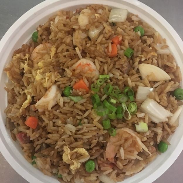 R7. Combination Fried Rice 大杂烩炒饭