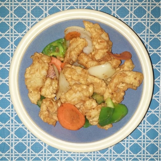 120. Fried Calamari w/ Green Pepper & Onion