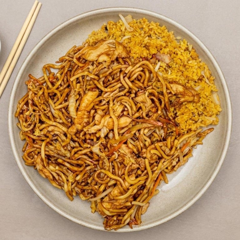 C12. Roast Pork Lo Mein 叉烧捞面