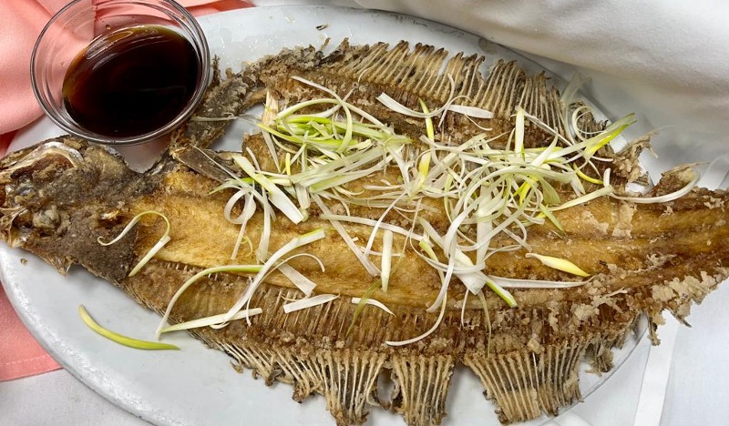 【F】乾煎龍利 Crispy Fried Flounder (Whole)