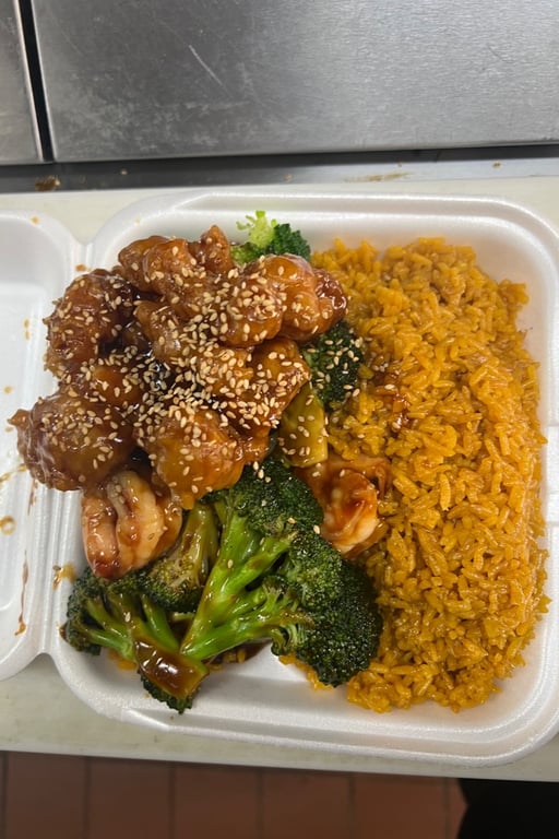 B8. Shrimp Broccoli and Sesame Chicken