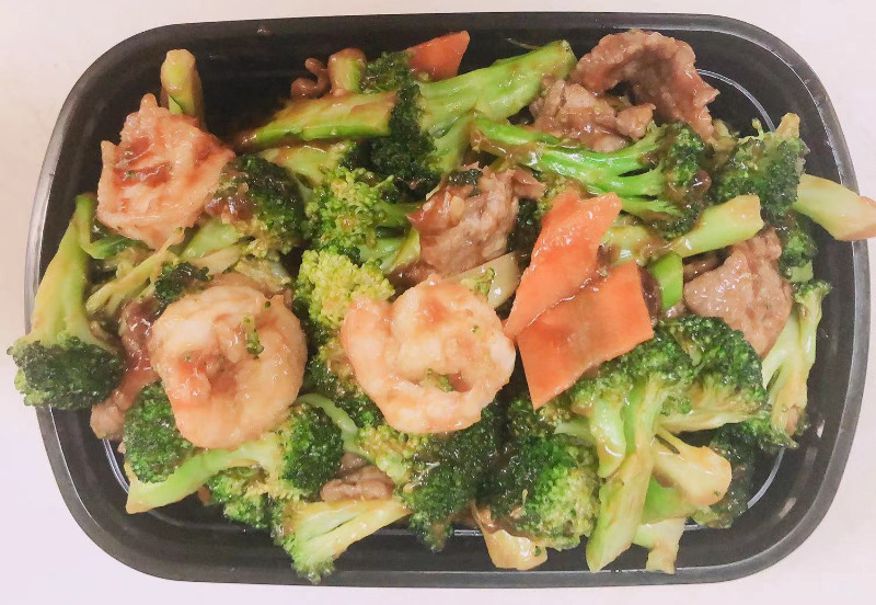 S10. 芥兰牛虾 Beef & Shrimp Broccoli