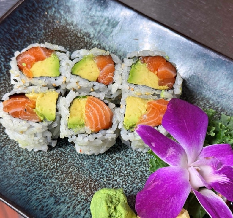 Salmon Avocado Roll