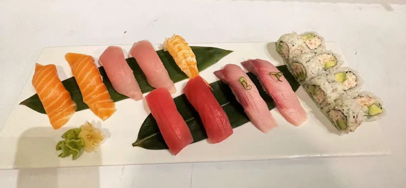 寿司9片+加州卷 Sushi Deluxe