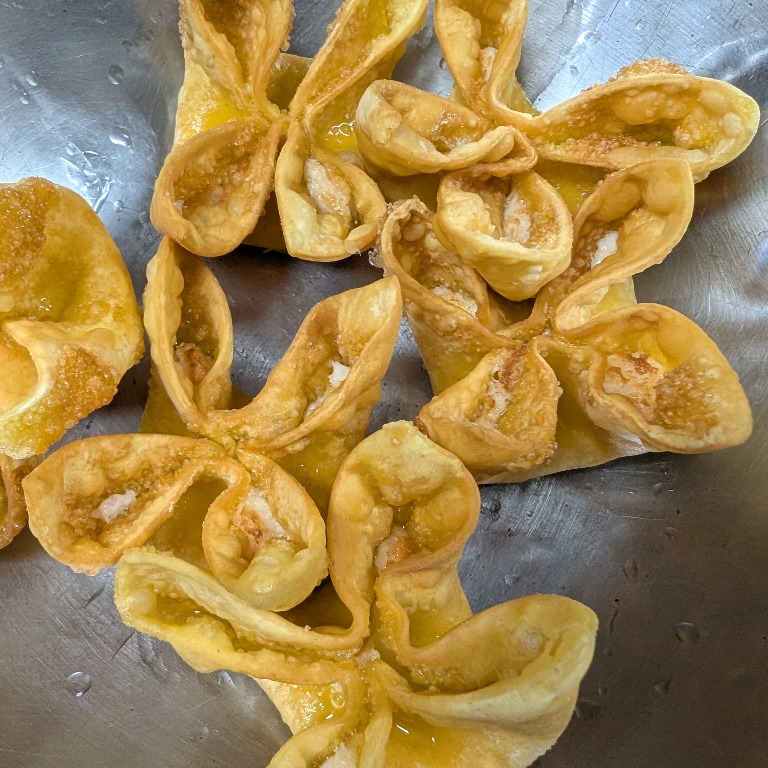Crab Rangoon (6) 炸蟹角