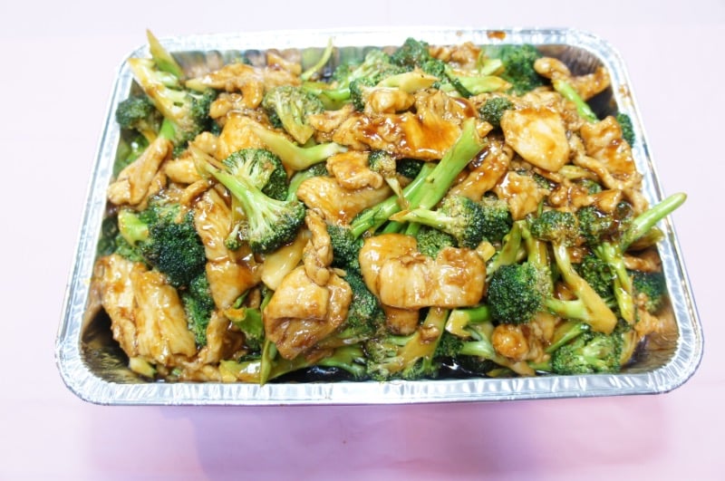 Chicken w. Broccoli Party Tray