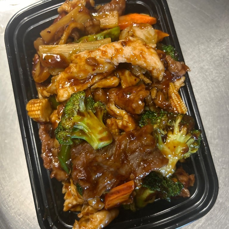 Q 湖南鸡牛<br> S14. Chicken & Beef Hunan Style