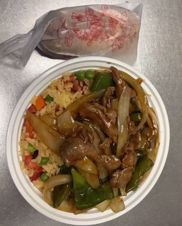 L33. Pepper Steak w. Onion
