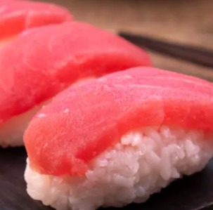 Tuna Nigiri