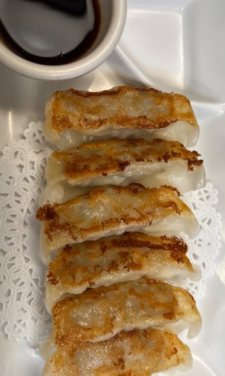 Gyoza (6) 锅贴