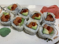 5. Spicy Salmon Avocado Roll